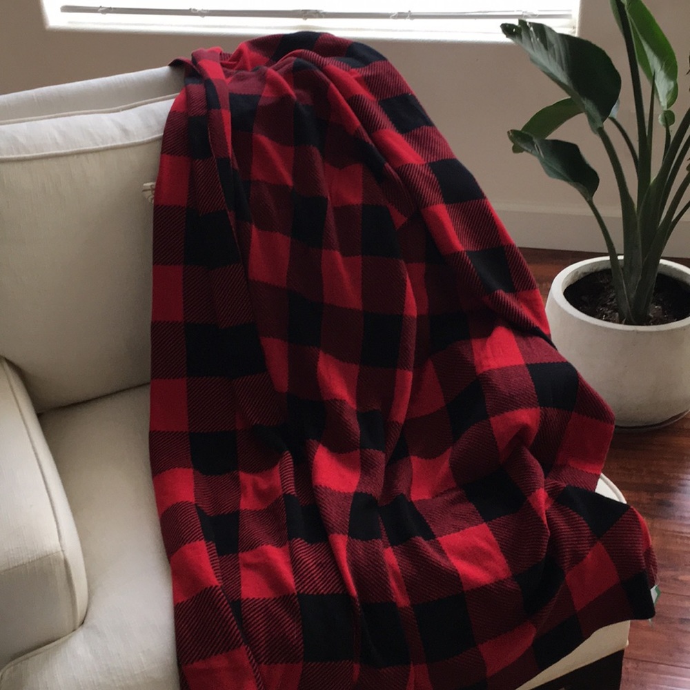 Tin Roof beautiful cotton plaid throw blanket